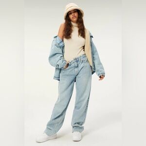 Good American 90s Loose Jeans size 6